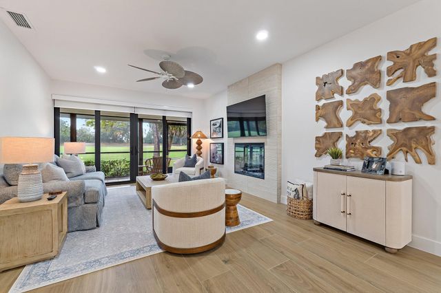 150 Old Meadow Way, Palm Beach Gardens, FL 33418