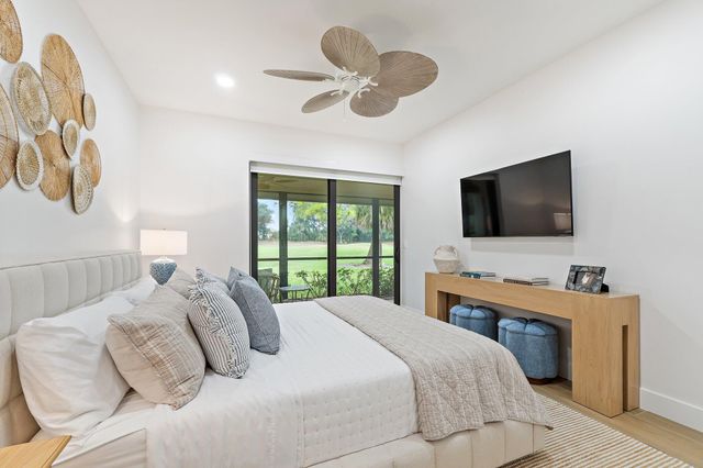 150 Old Meadow Way, Palm Beach Gardens, FL 33418