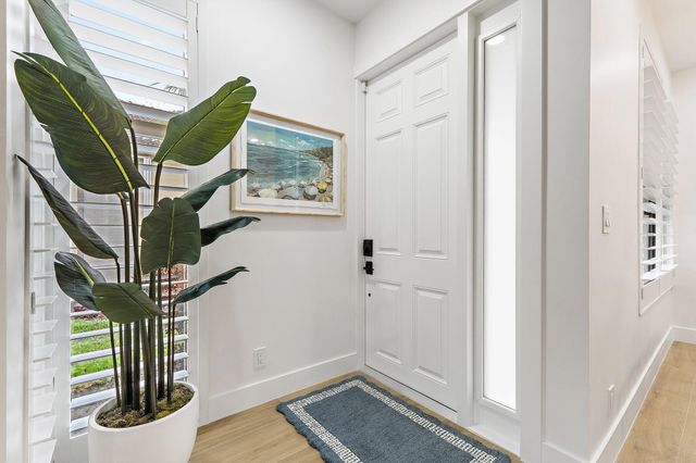 150 Old Meadow Way, Palm Beach Gardens, FL 33418