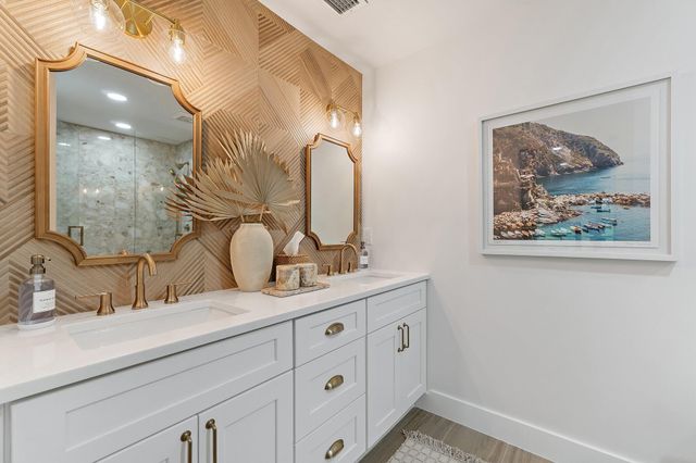 150 Old Meadow Way, Palm Beach Gardens, FL 33418