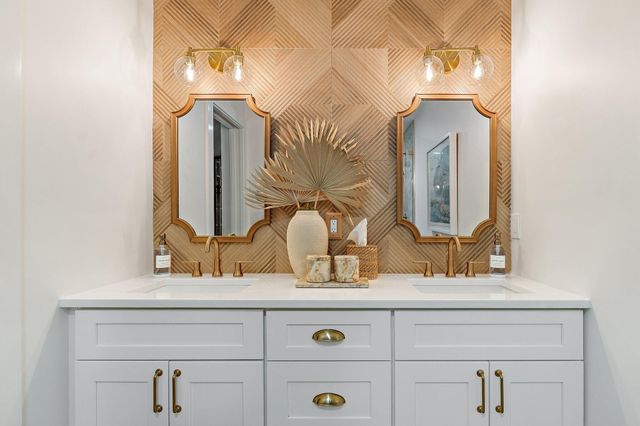 150 Old Meadow Way, Palm Beach Gardens, FL 33418