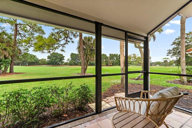 150 Old Meadow Way, Palm Beach Gardens, FL 33418