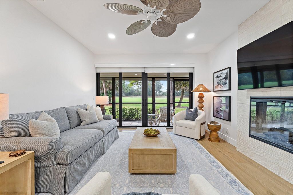 150 Old Meadow Way, Palm Beach Gardens, FL 33418