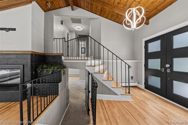 5722 Raven Road, Bloomfield Hills, MI 48301