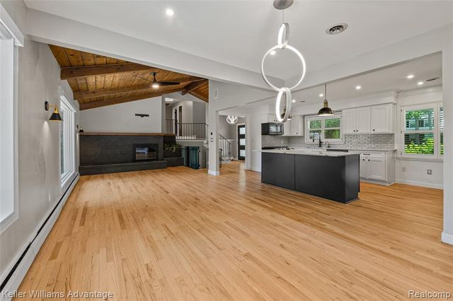 5722 Raven Road, Bloomfield Hills, MI 48301
