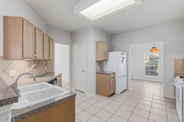 15522 Hazel Thicket Trail, Cypress, TX 77429