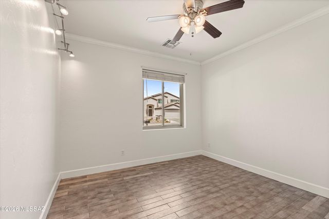 327 W Klinger Canyon Drive, Oro Valley, AZ 85755