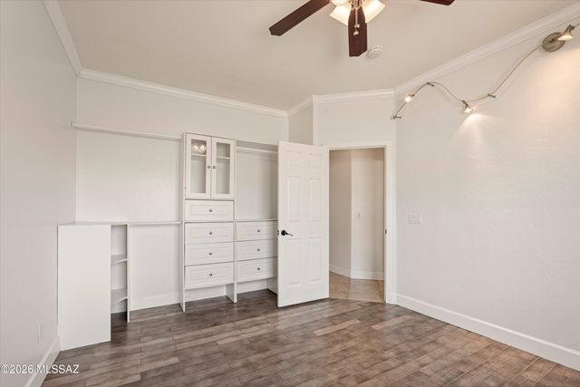 327 W Klinger Canyon Drive, Oro Valley, AZ 85755