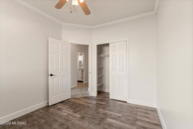 327 W Klinger Canyon Drive, Oro Valley, AZ 85755