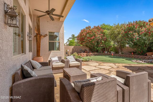 327 W Klinger Canyon Drive, Oro Valley, AZ 85755