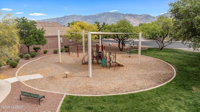 327 W Klinger Canyon Drive, Oro Valley, AZ 85755