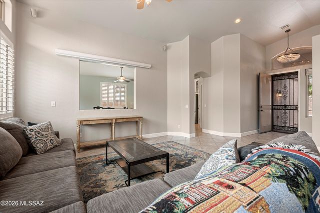 327 W Klinger Canyon Drive, Oro Valley, AZ 85755