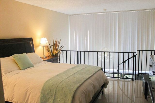 1830 Embassy Drive 123, West Palm Beach, FL 33401