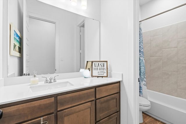 2209 Moore Valley Drive, Mckinney, TX 75071