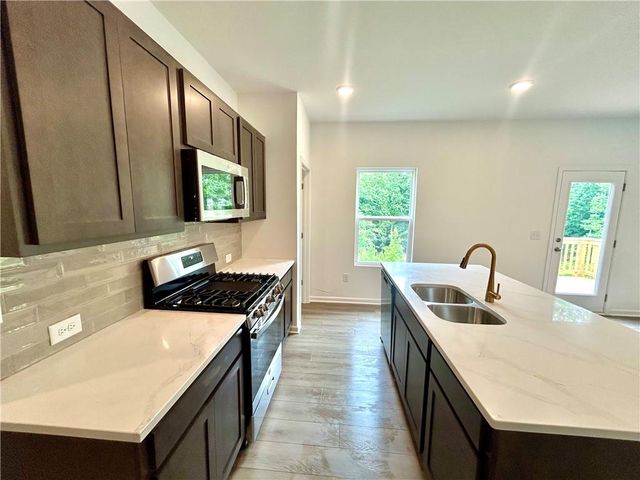 5364 Heron Bay Boulevard, Locust Grove, GA 30248