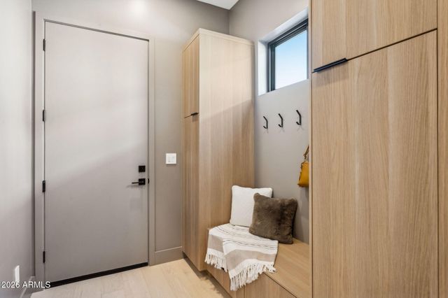 1832 E PALMAIRE Avenue, Phoenix, AZ 85020