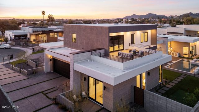 1832 E PALMAIRE Avenue, Phoenix, AZ 85020