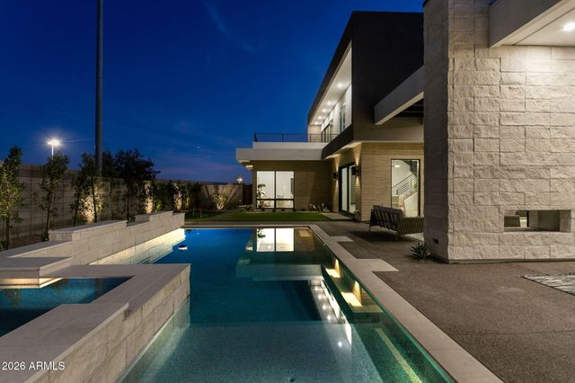 1832 E PALMAIRE Avenue, Phoenix, AZ 85020