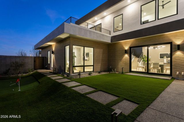 1832 E PALMAIRE Avenue, Phoenix, AZ 85020