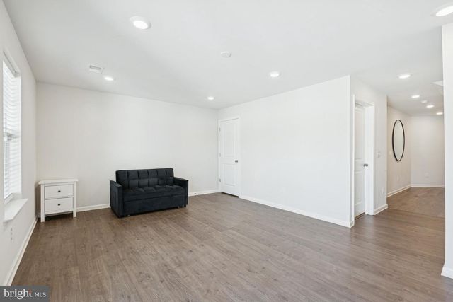 12 PALERMO LN, Mount Laurel, NJ 08054