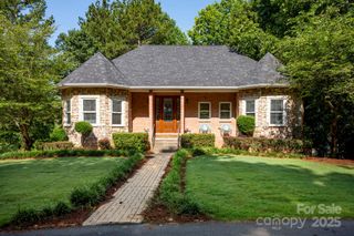 3595 Lake Bluff Drive, Sherrills Ford, NC 28673