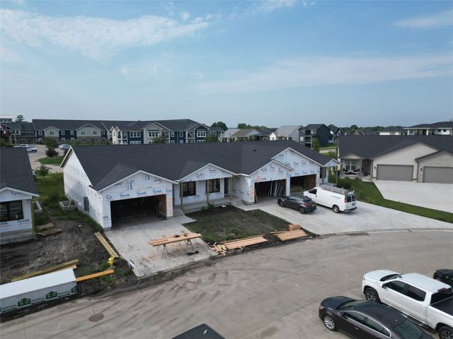 296 S Marigold Avenue, West Des Moines, IA 50266