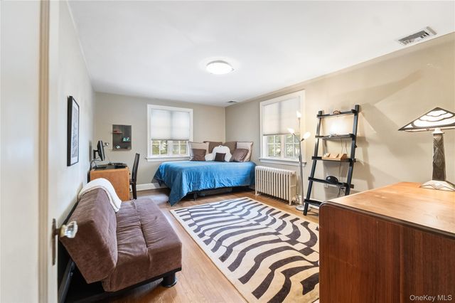 6 White Plains Road, Bronxville, NY 10708