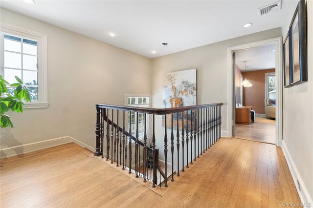 6 White Plains Road, Bronxville, NY 10708