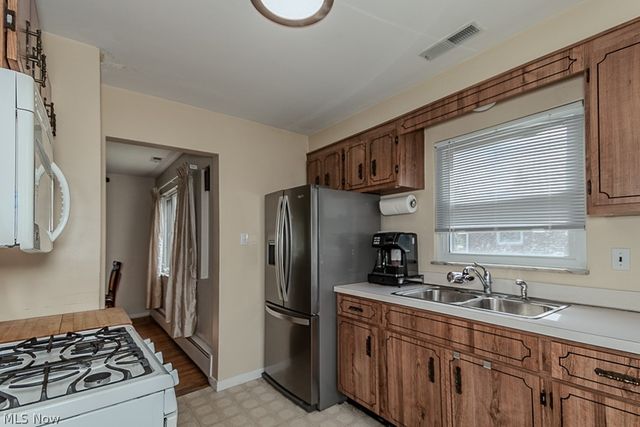400 Harris Road, Richmond Heights, OH 44143
