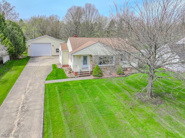 400 Harris Road, Richmond Heights, OH 44143