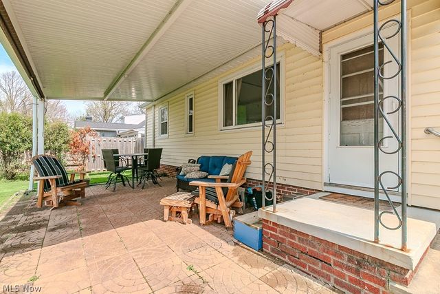 400 Harris Road, Richmond Heights, OH 44143