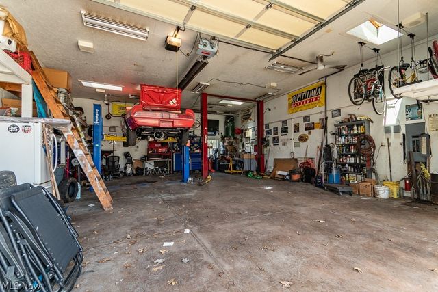 400 Harris Road, Richmond Heights, OH 44143