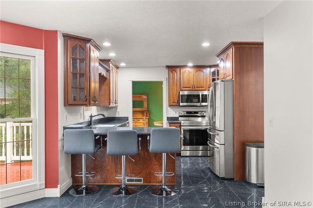 974 Pinewood Trail NE, New Salisbury, IN 47161