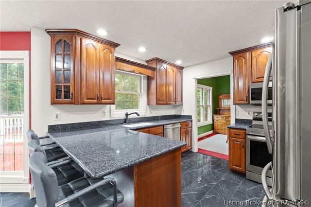 974 Pinewood Trail NE, New Salisbury, IN 47161