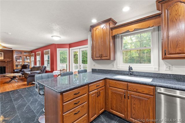 974 Pinewood Trail NE, New Salisbury, IN 47161