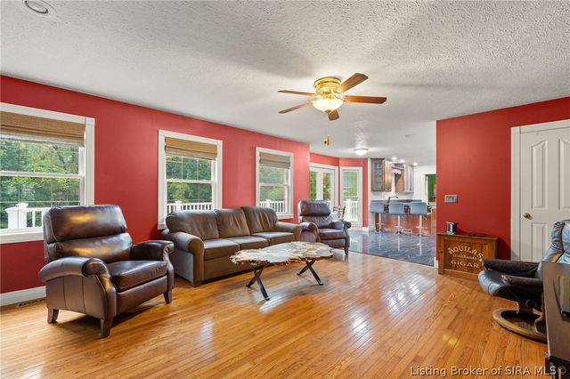 974 Pinewood Trail NE, New Salisbury, IN 47161