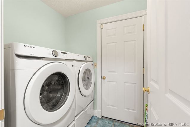 974 Pinewood Trail NE, New Salisbury, IN 47161