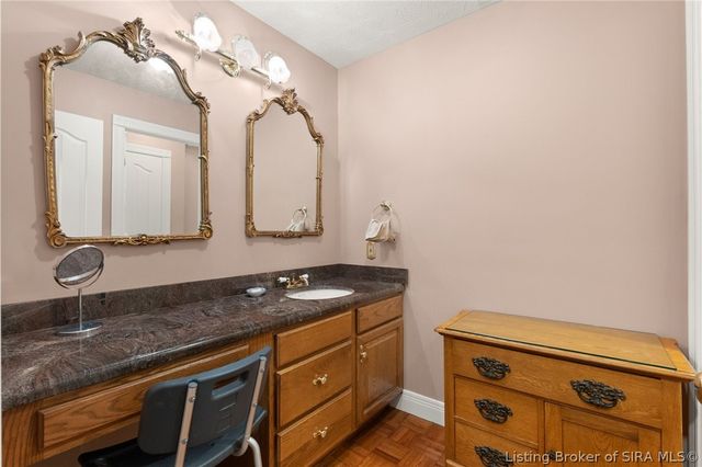 974 Pinewood Trail NE, New Salisbury, IN 47161