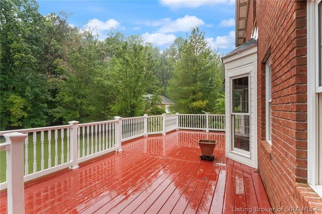 974 Pinewood Trail NE, New Salisbury, IN 47161