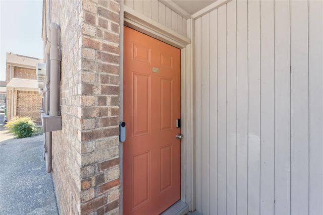 5132 Amesbury Drive 106, Dallas, TX 75206