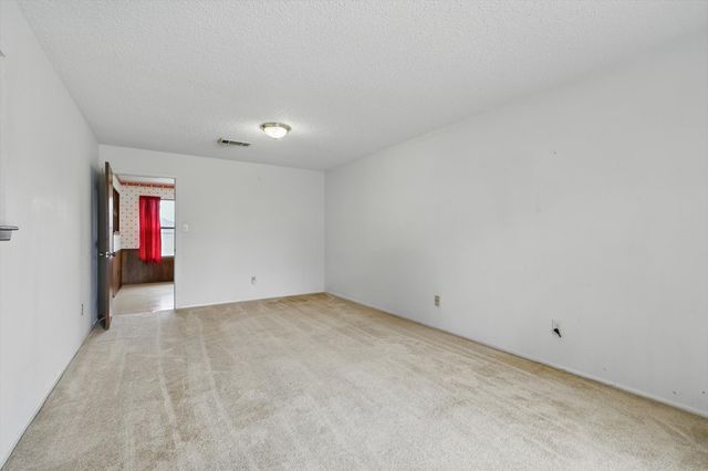 1912 River Bend Road, Arlington, TX 76014