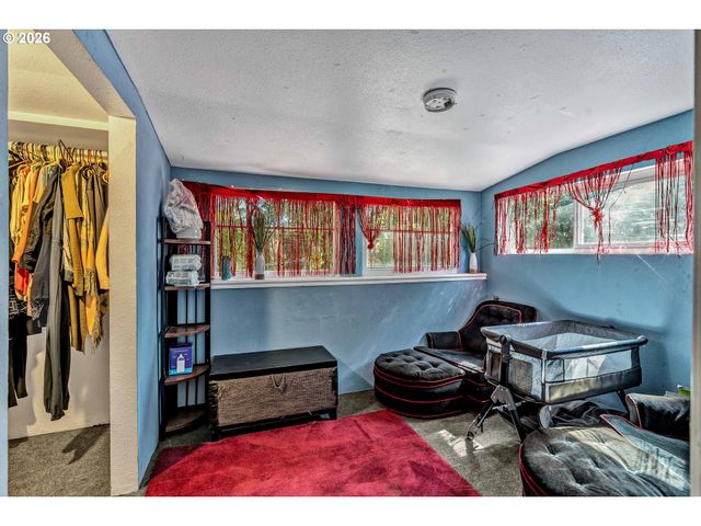 6318 Se 89TH Ave, Portland, OR 97266