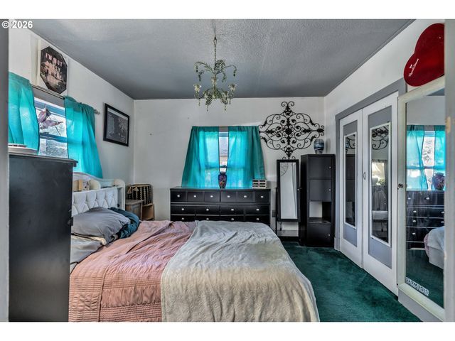 6318 Se 89TH Ave, Portland, OR 97266