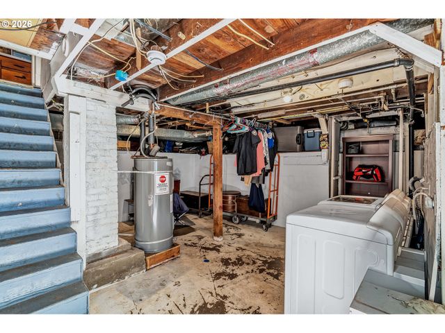 6318 Se 89TH Ave, Portland, OR 97266