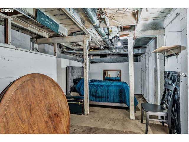 6318 Se 89TH Ave, Portland, OR 97266
