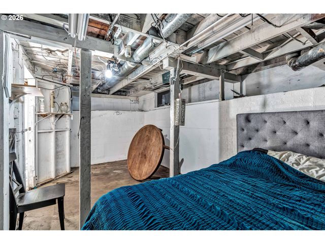6318 Se 89TH Ave, Portland, OR 97266