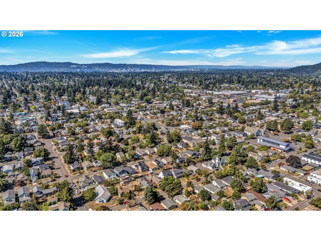 6318 Se 89TH Ave, Portland, OR 97266