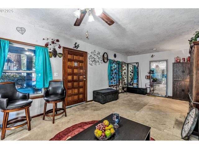 6318 Se 89TH Ave, Portland, OR 97266