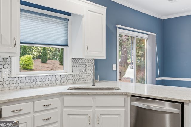 2084 York River Way, Suwanee, GA 30024