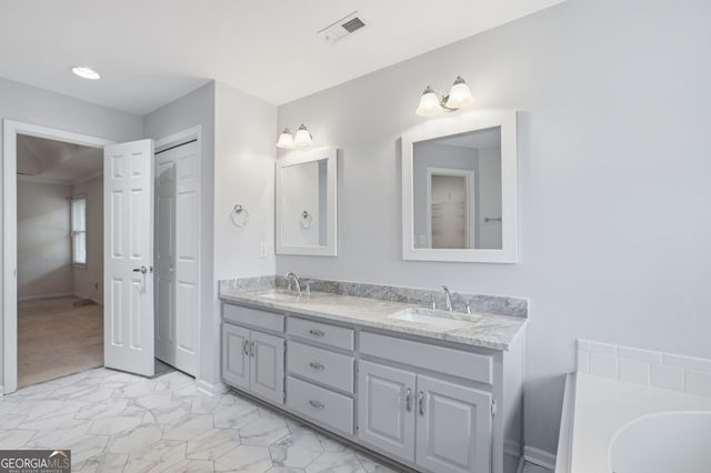 2084 York River Way, Suwanee, GA 30024
